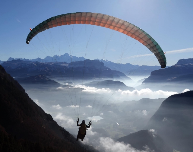  a los que se hagan todo el año. Vuelo en tándem con un instructor profesional 
