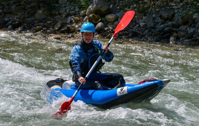 Venga y practiquen actividades acuáticas en EE. UU. En Verdon 