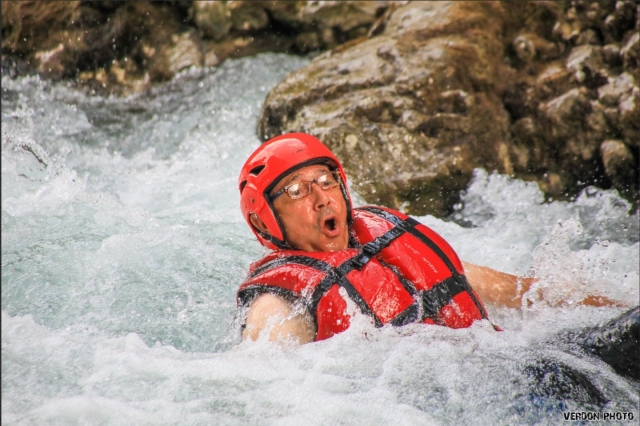 Las piscinas naturales para descubrir durante las caminamarras acuáticas de Verdon hermosos momentos de Adrenaline 