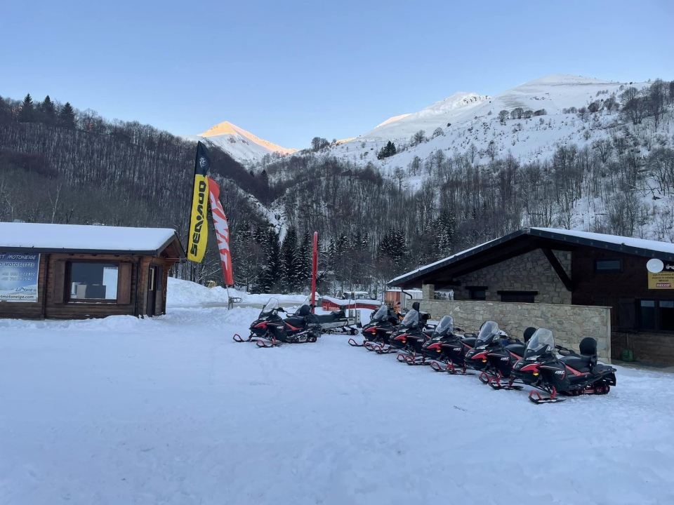 Nuestro centro de camicrema en motos de nieve 