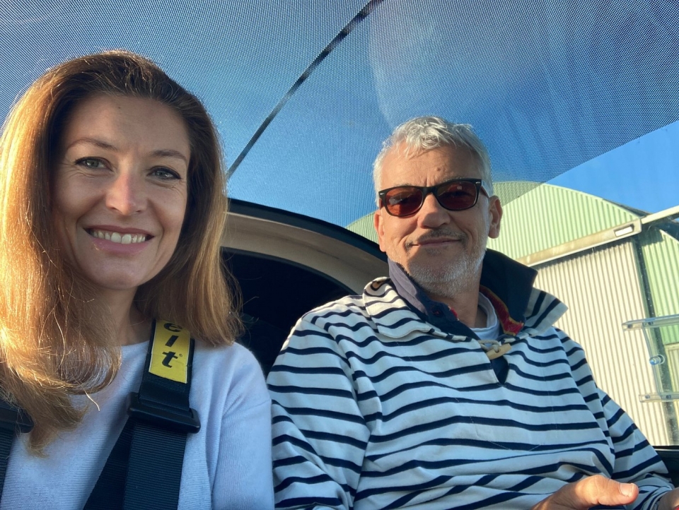  Dentro de la cabina del avión ultraligero 