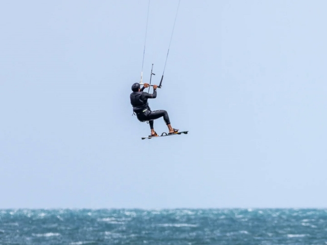  Descubre el lago La Palme haciendo kitesurf 