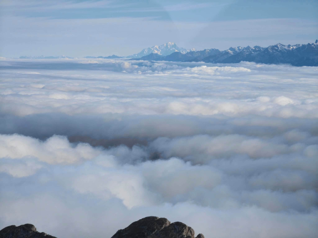  Mar de nubes y Alpes desde el ULM 