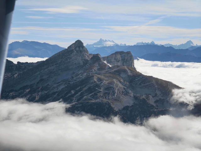  Las cumbres del Vercors sobre las nubes 