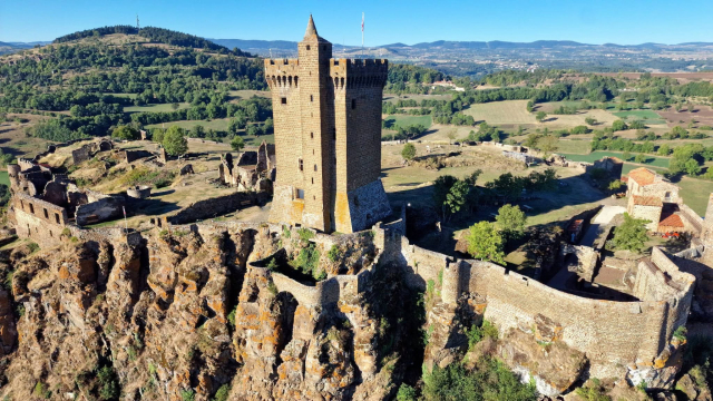  La fortaleza de Polignac vista desde el cielo 