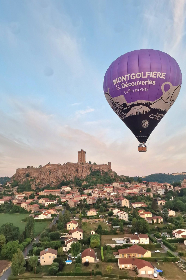  El globo aerostático sobre Polignac 
