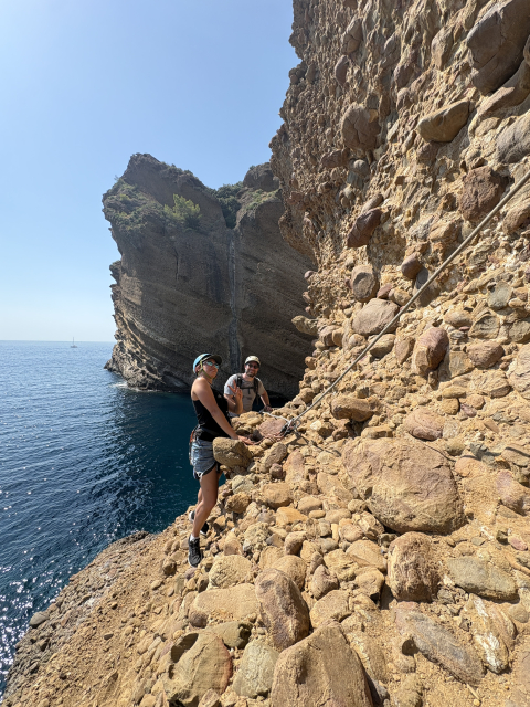  Ruta de escalada por la costa de La Coitat 