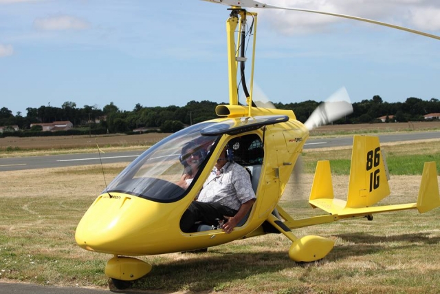  Nuestro autogiro biplaza le espera 