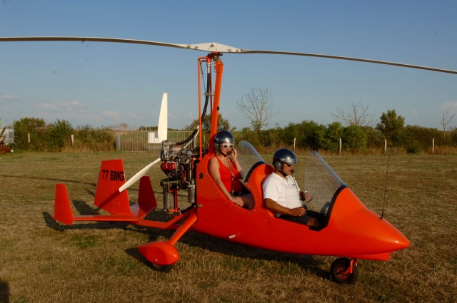  Listo para el despegue en un autogiro ULM 