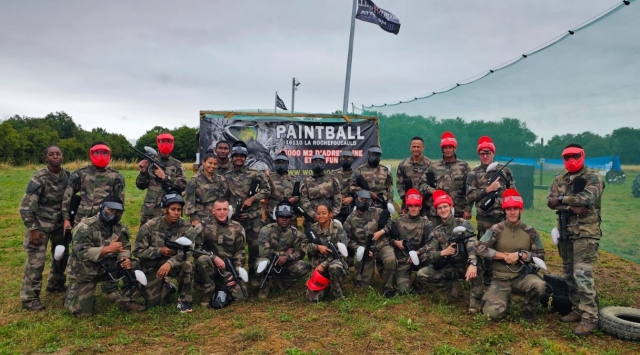 Un equipo feroz para una partida de gotcha feroz en Charenle 