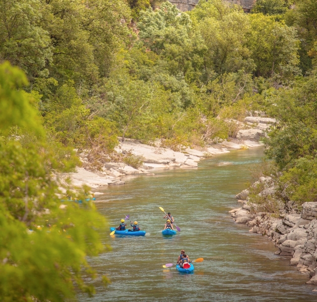  Curso de 8 km en canoa kayak 