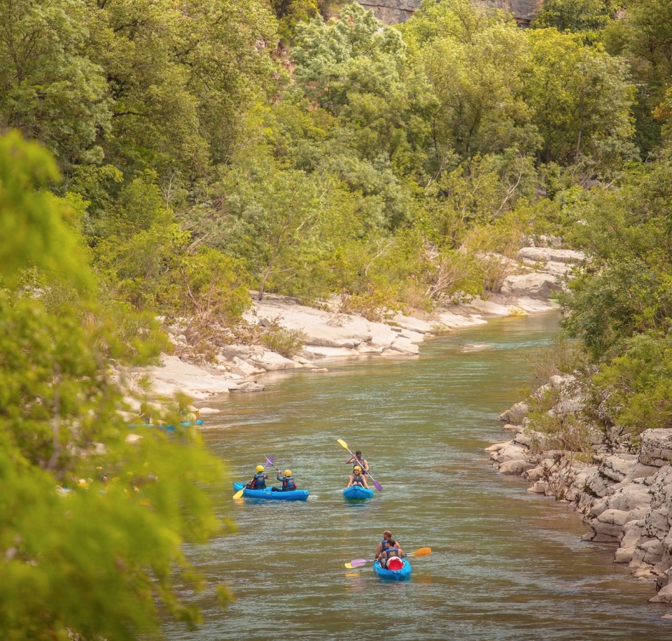  Curso de 8 km en canoa kayak 