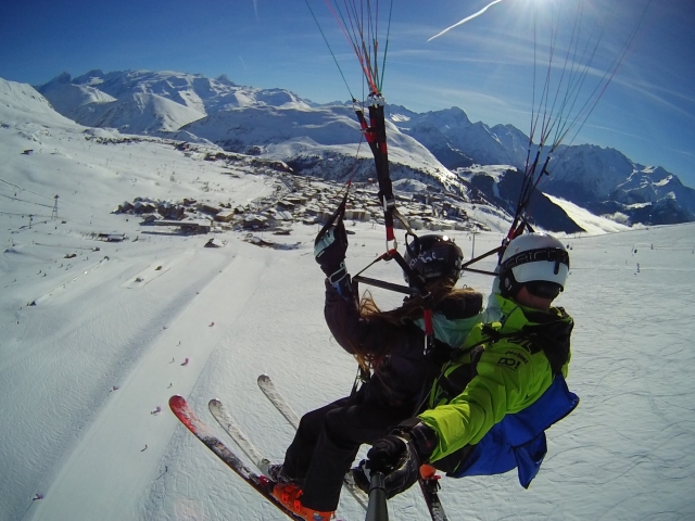  Esquí en parapenle 