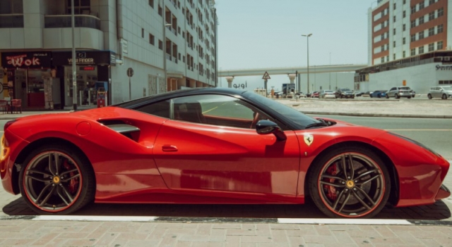 El Ferrari F430 es uno de los coches más potentes del mundo 
