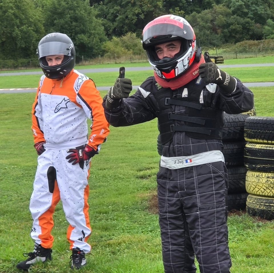  Reservación su sesión de karting 