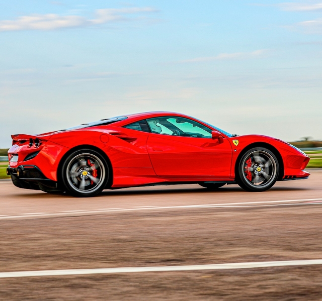  Manejando un Ferrari F430