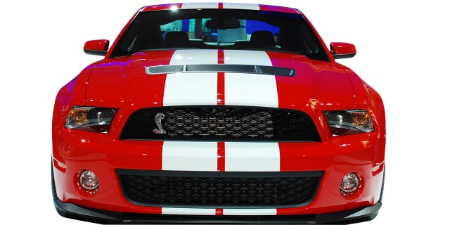  Mustang Shelby GT500 en el curso de conducción de Aire des Vents 