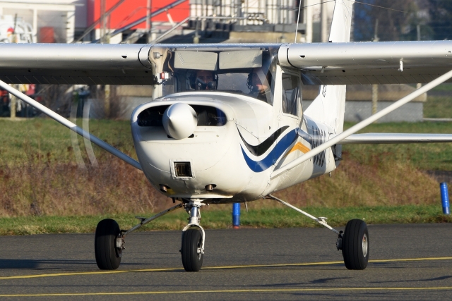  El avión está a punto de despegar 