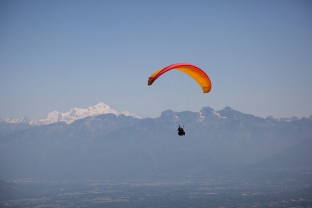  Parapenle biplaza cerca de Grenoble 