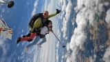 Salto de paracaídas en tándem - Video de la calificación de oro + Pole