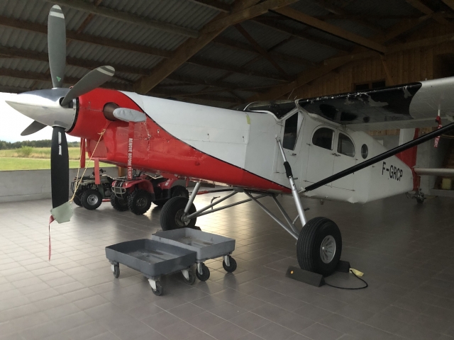  Nuestro avión 