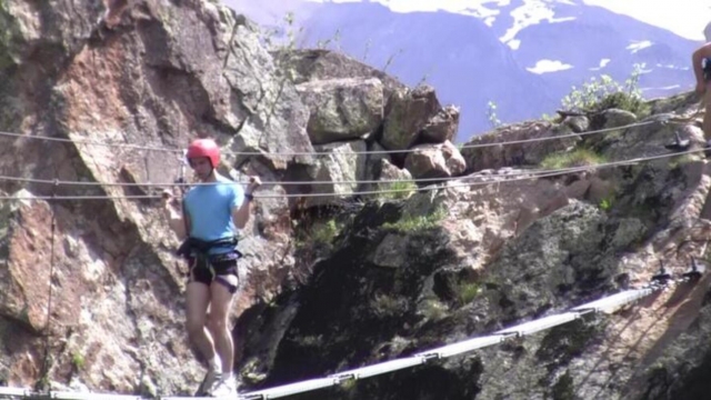  Pasarela suspendida