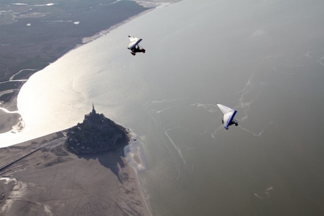  Dos vuelos simultáneos sobre el Mont-Saint-Michel 