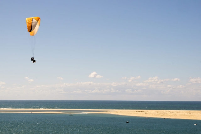  Parapenle sobre la bahía de Arcachon 