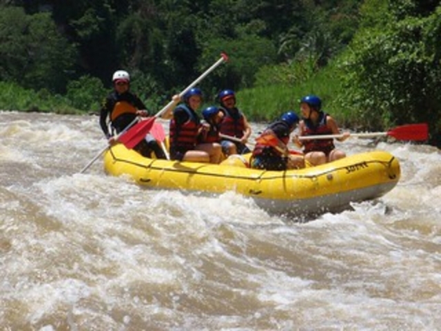  Descenso en rafting