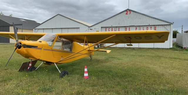 ULM esperando el despegue