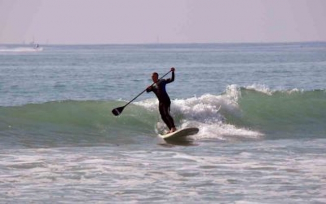  Actividad que combina surf y remo 