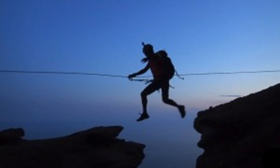  ¡Vertiginosa aventura con cuerdas! 