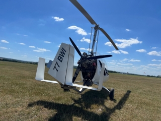 Vuelo en autogiro + vídeo país de Meaux 30 min.