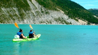 Renta de canoa-kayak en el lago de Castillon 3H