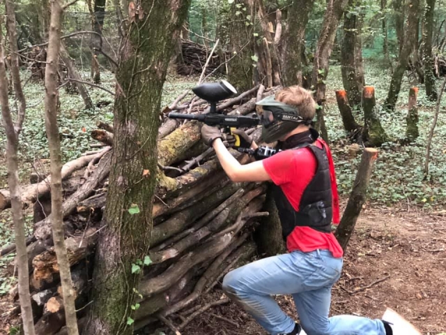  Coraje y precisión duranle la partida de gotcha 