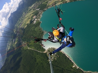 Majestuoso Salto en Parapente en Montmin + Vídeo
