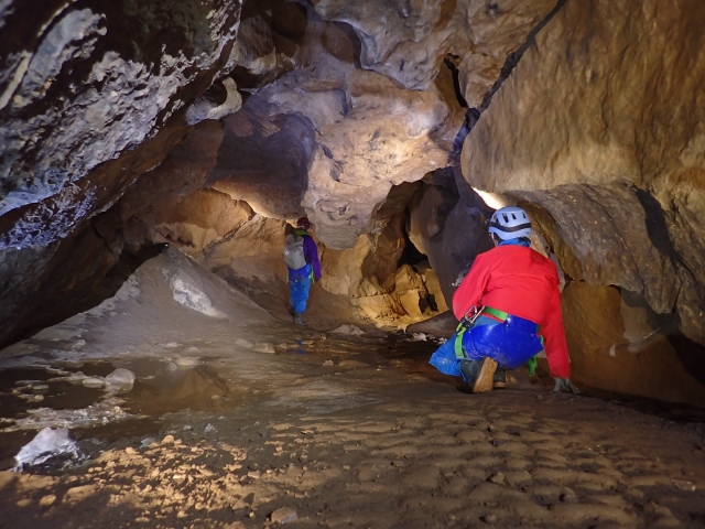  Cueva hacia Pau 