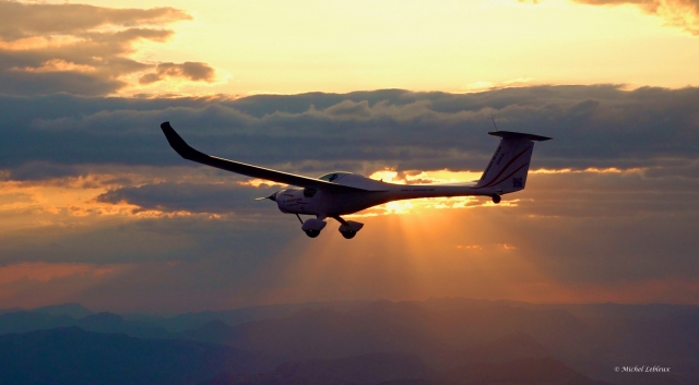  Vuelo al atardecer 