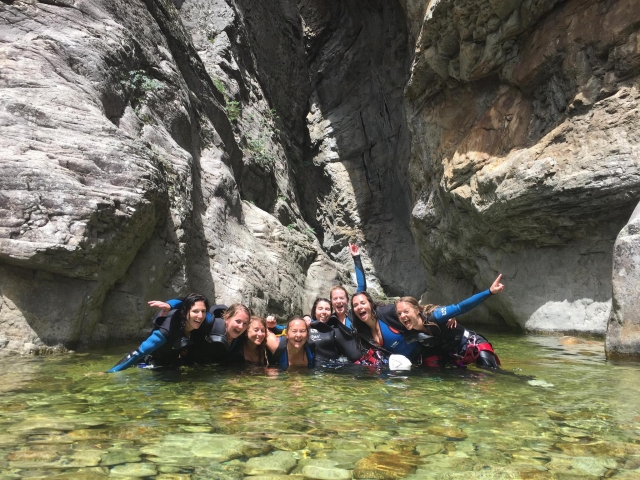 Barranquismo en grupo 
