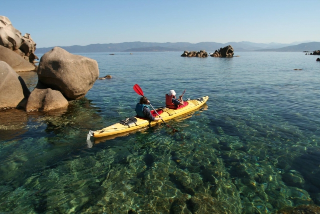  Renta de kayak en Córcega 