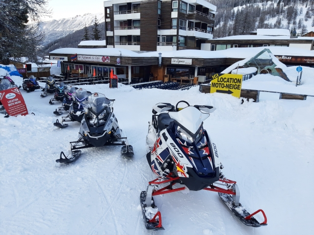  Nuestras motos de nieve