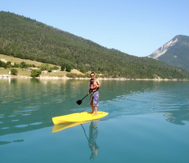  Navegar por el famoso Lago de Castillon