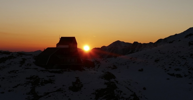  Al atardecer 
