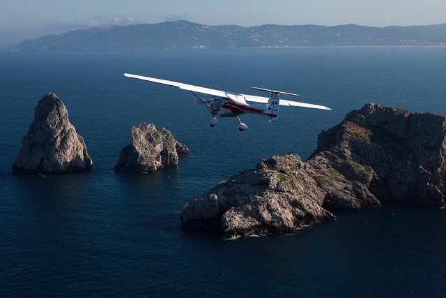  ULM en la costa catalana 