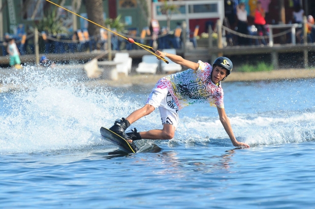  Wakeboard en el estanque de Leucale 