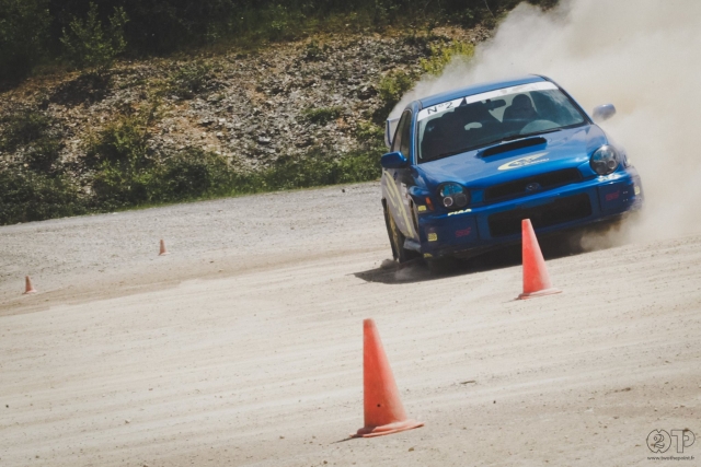  Curva en el circuito de Bourges-Allogny 