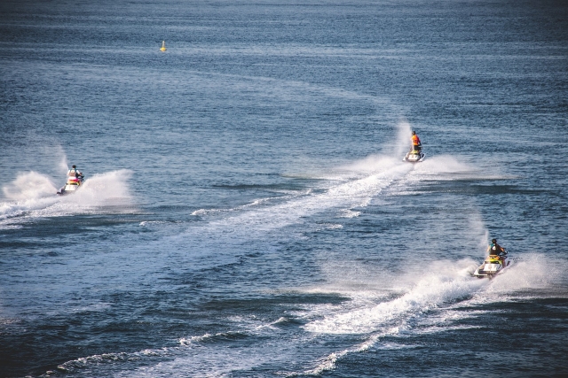 Divertida actividad en jet ski 