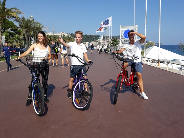  Paseo en grupo en Niza 