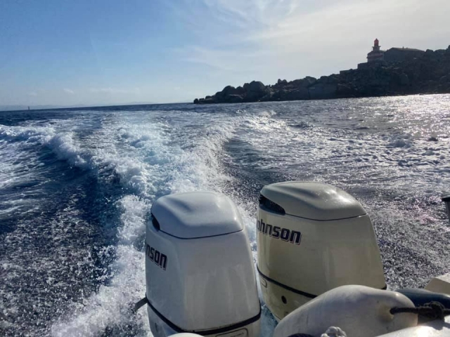  Comienza el viaje en barco 