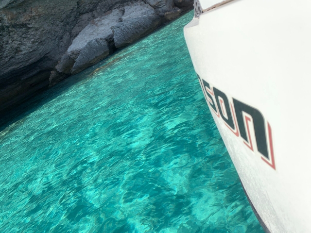 Les eaux turquoise de la corse 